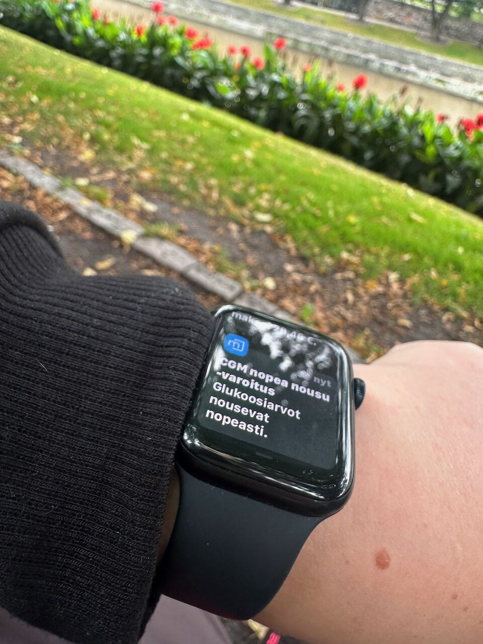Mobin ilmoitus Apple Watchissa ulkona